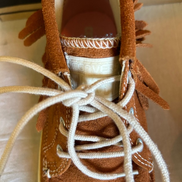 Converse Leather Moccasins - Picture 7 of 8
